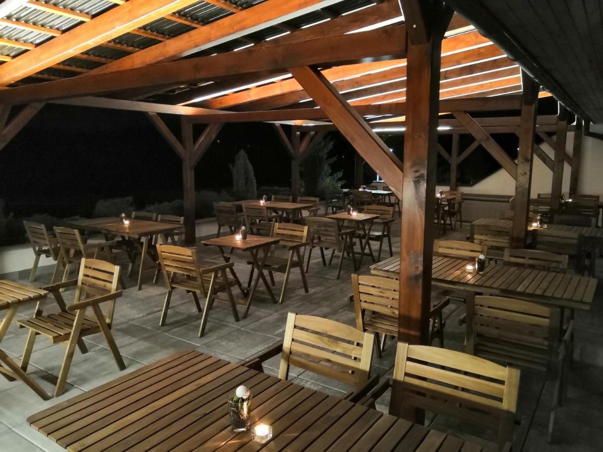 Hotel Berounka Hrebecniky Kültér fotó