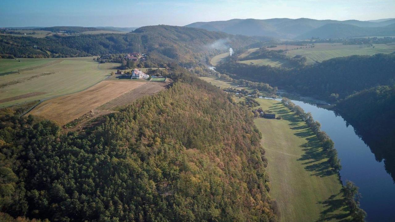 Hotel Berounka Hrebecniky Kültér fotó