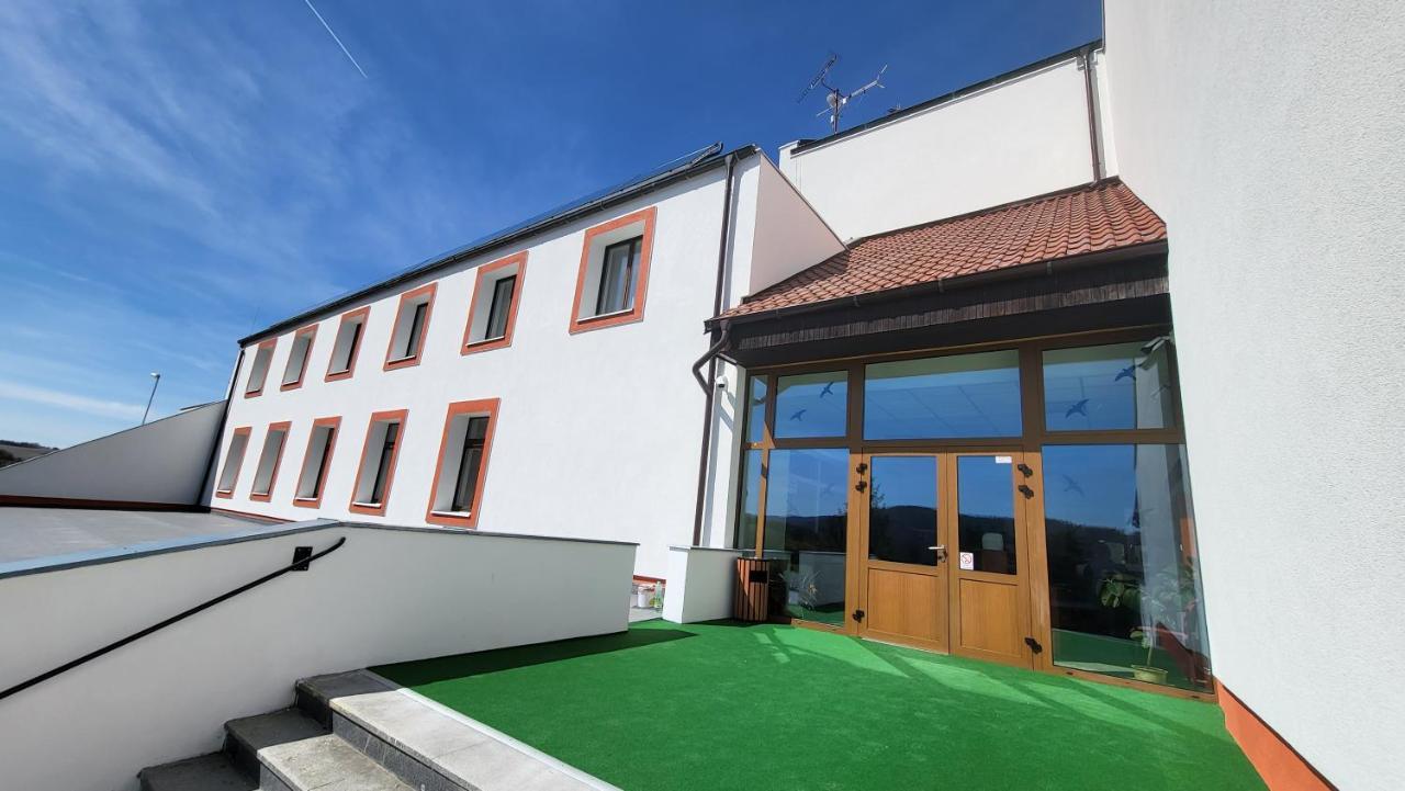 Hotel Berounka Hrebecniky Kültér fotó